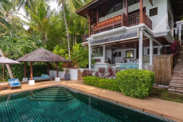 Four Bedroom Oceanfront Pool Residence