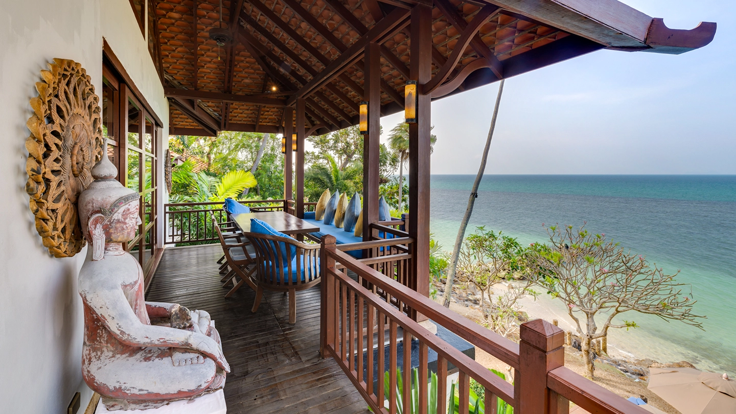 Four Bedroom Oceanfront Pool Residence